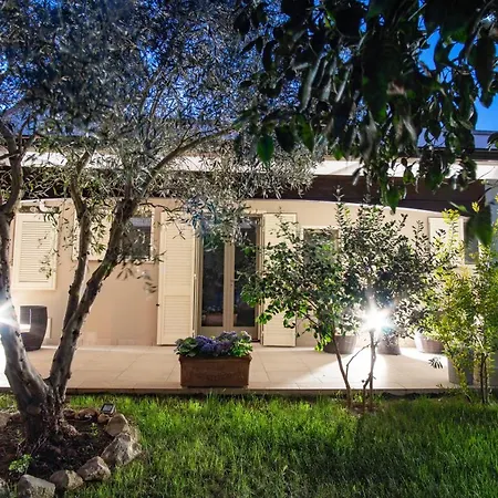 Bed & Breakfast La Corte Di Edoardo *