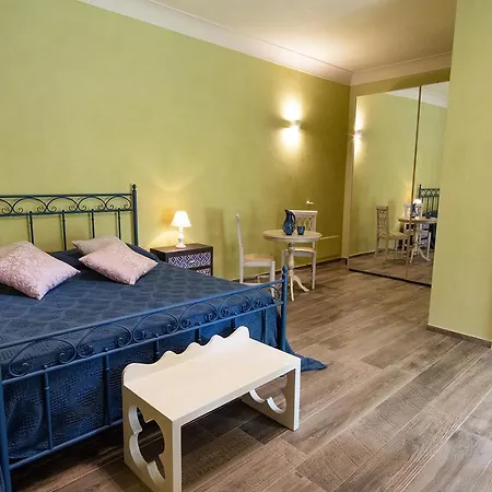 La Corte Di Edoardo فندق مبيت وإفطار 3*