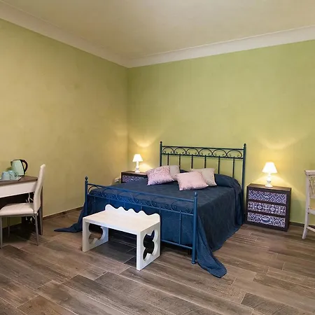 La Corte Di Edoardo Bed & Breakfast *